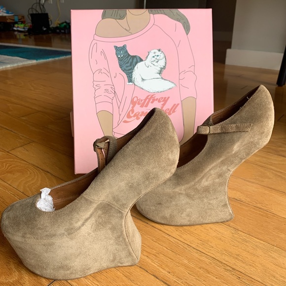 Jeffrey Campbell ‘Nightwalk’ Pump - Picture 3 of 4